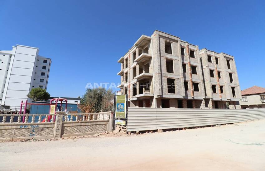 2-bedroom Flats in a Secured Complex in Antalya Kepez 4