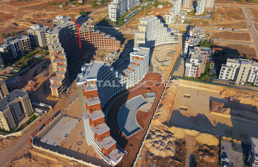 Flats in a Low-rise Project with Pool in Altıntaş 15