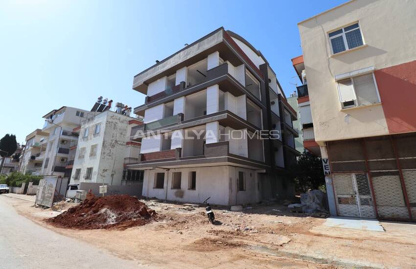 Просторные квартиры рядом с трамвайной остановкой в районе Анталия 25