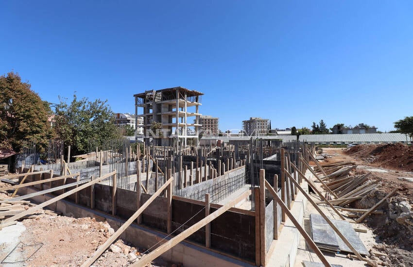 آپارتمان‌ها در مجتمعی با استخر نزدیک فرودگاه در آنتالیا 12