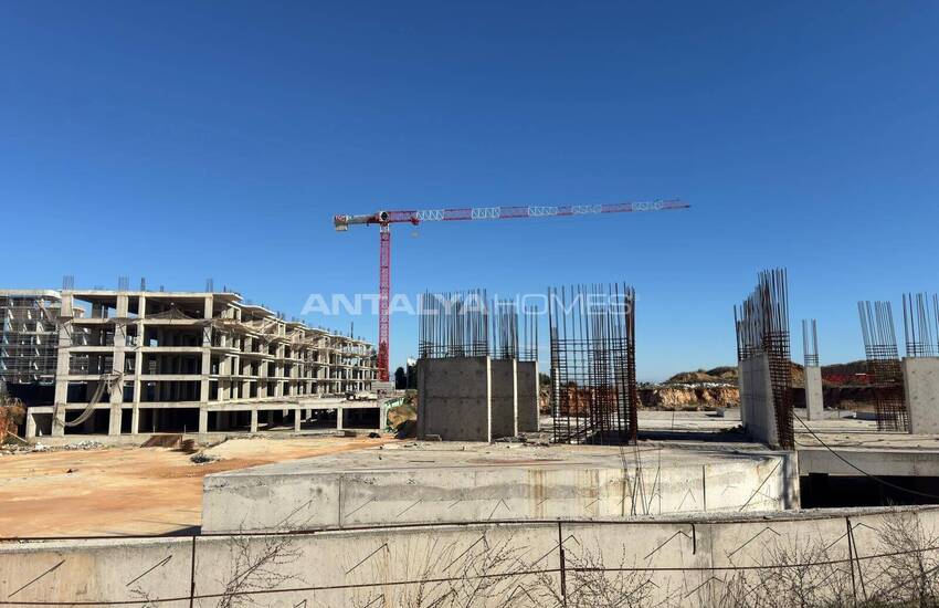 Antalya Altıntaş'ta Zengin Özelliklere Sahip Projede Şık Daireler 19