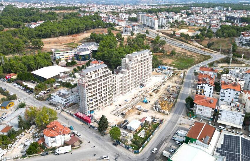 Flats in a Facility-rich Complex in Side Antalya 32