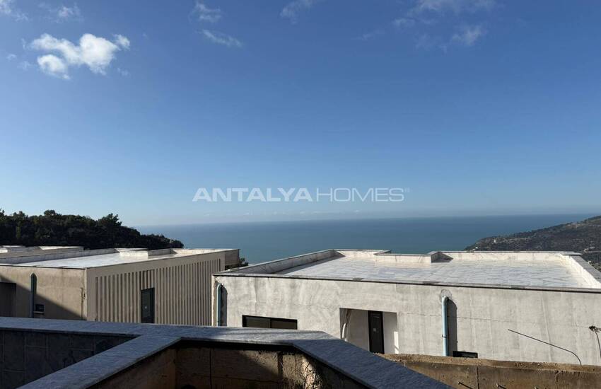 Detached House with Pool and Parking in Alanya Turkey 27