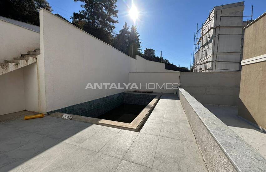 Detached 4-bedroom Sea View Villa with Pool in Alanya 18