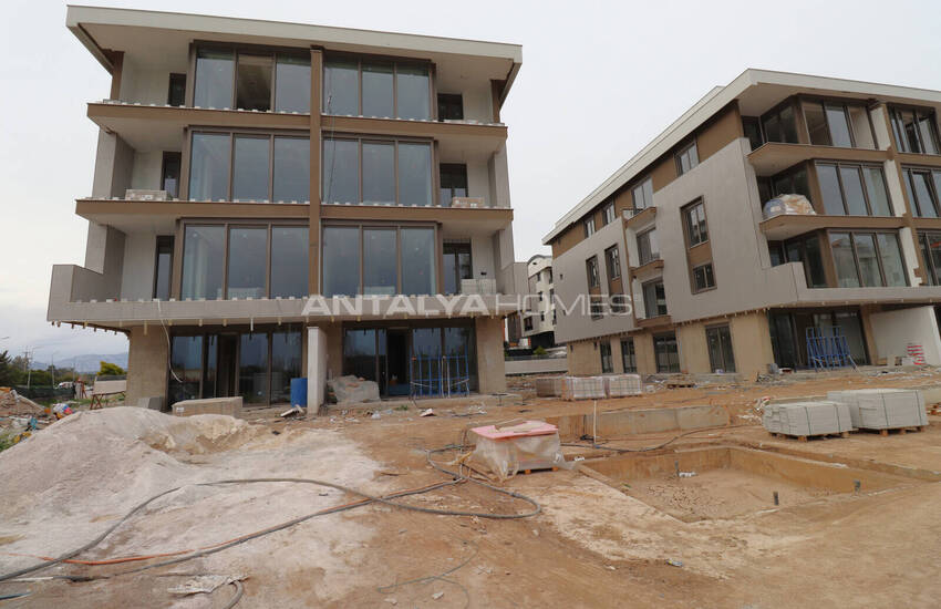 Mountain View Apartments with Communal Pool in Antalya Konyaalti 16