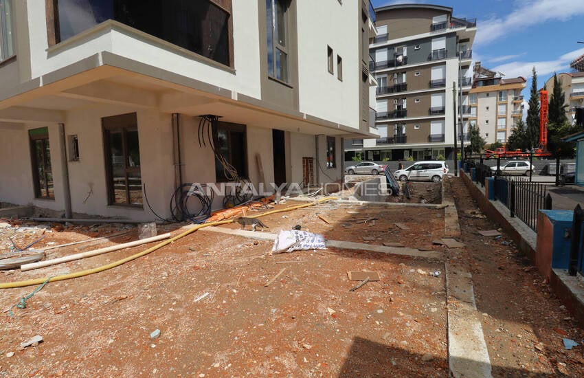 Apartments with Shared Pool Near the Beach in Konyaaltı Antalya 17