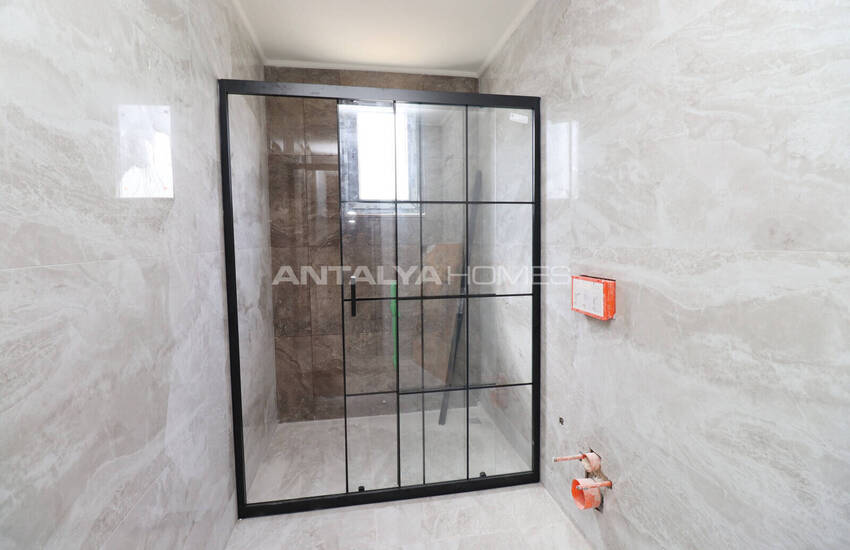 Apartments with Shared Pool Near the Beach in Konyaaltı Antalya 25