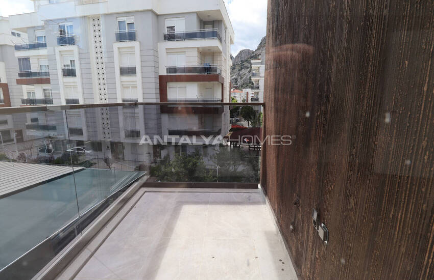 Apartments with Shared Pool Near the Beach in Konyaaltı Antalya 22