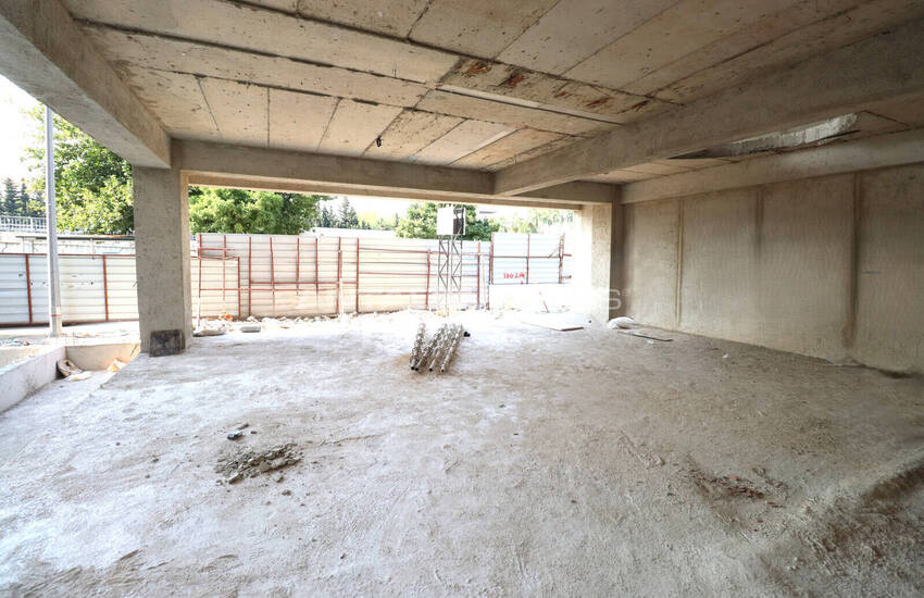 Spacieuse Propriété Commerciale À Antalya Muratpaşa 10