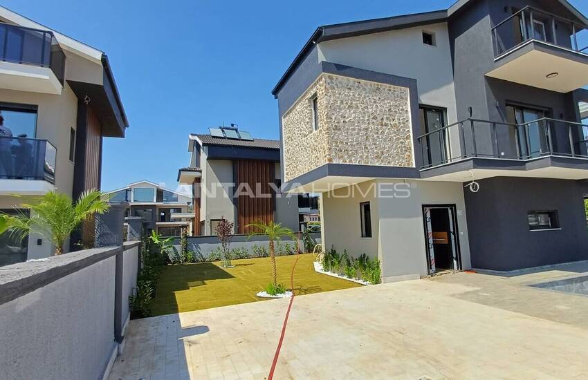 Detached Villas with Private Pools and Gardens in Fethiye 24