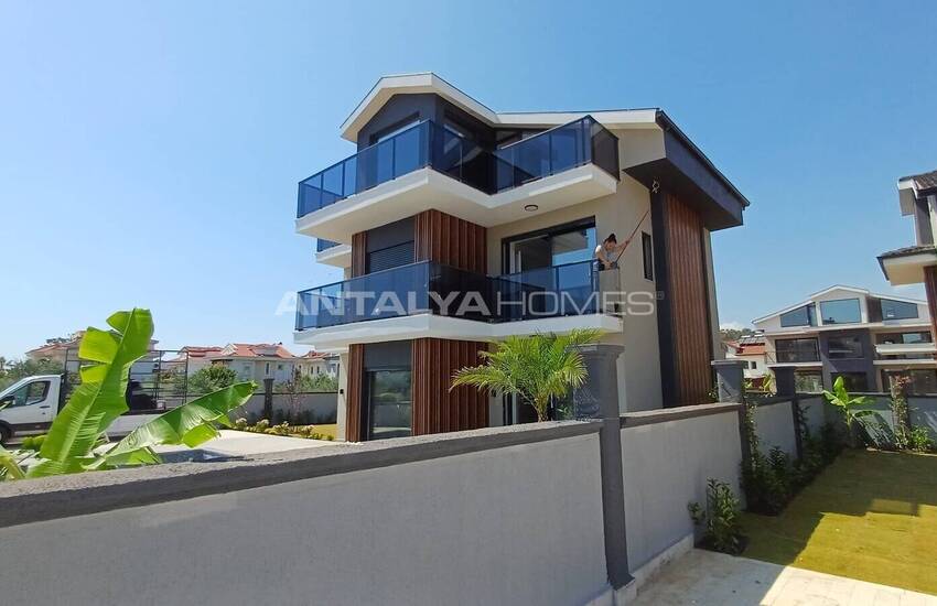 Detached Villas with Private Pools and Gardens in Fethiye 27