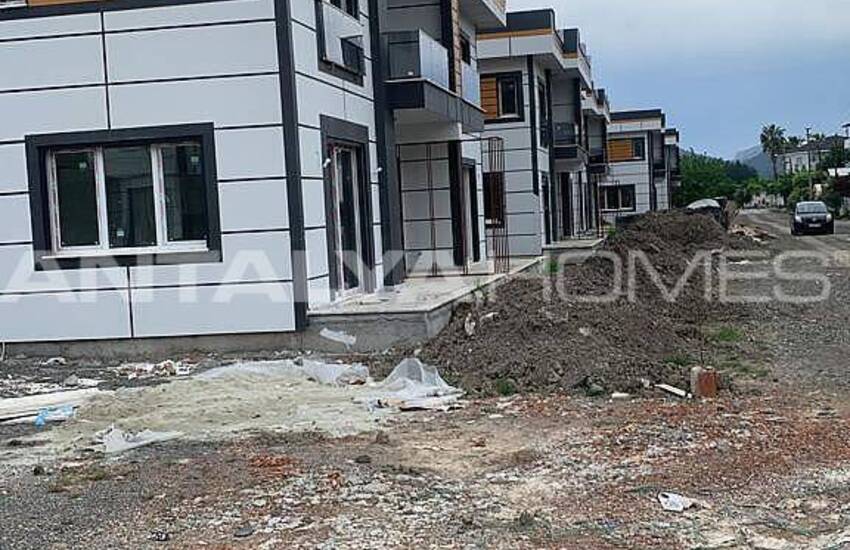 4-bedroom Luxury Villas Close to the Airport in Mugla Dalaman 5