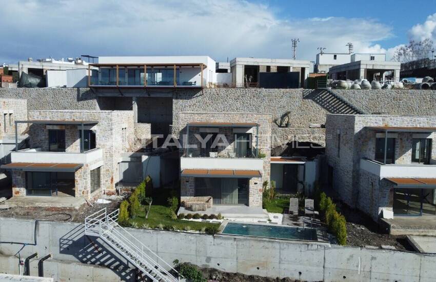 Bodrum Yalıkavak'ta Taş Kaplama Deniz Manzaralı Müstakil Villalar 43
