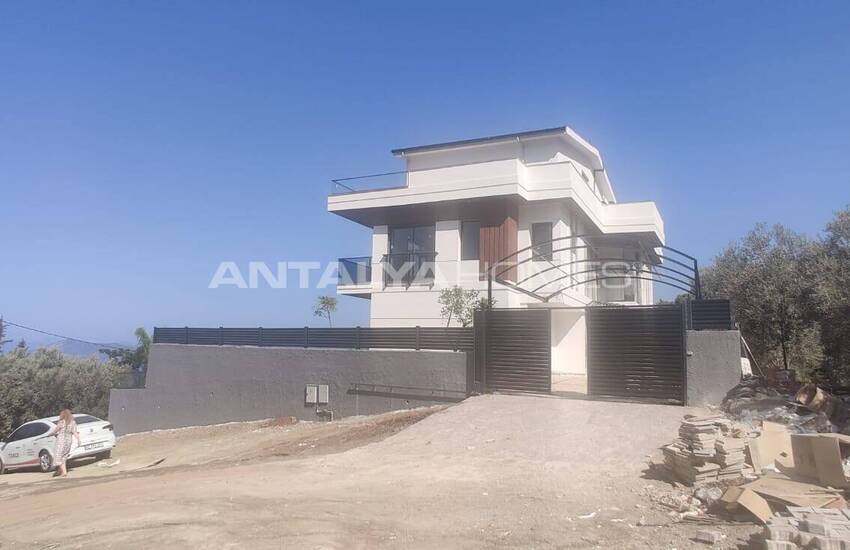 ویلای زیبا با استخر خصوصی و منظره دریا در فتحیه 23