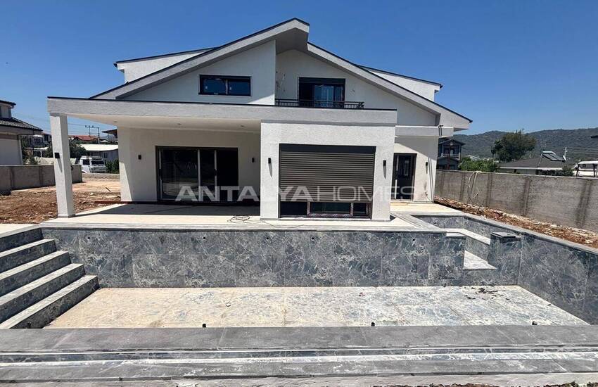 Detached Houses in a Complex with Pool in Çalış Fethiye 36