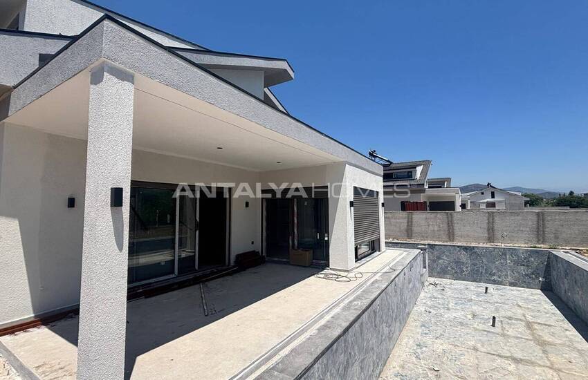 Detached Houses in a Complex with Pool in Çalış Fethiye 37