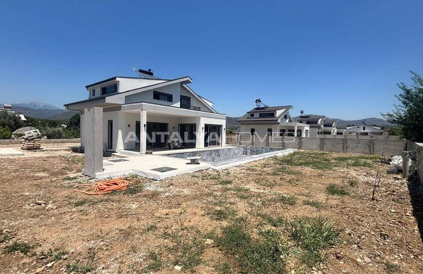 منازل منفصلة في مجمع مع مسبح في شاليش فتحية 51