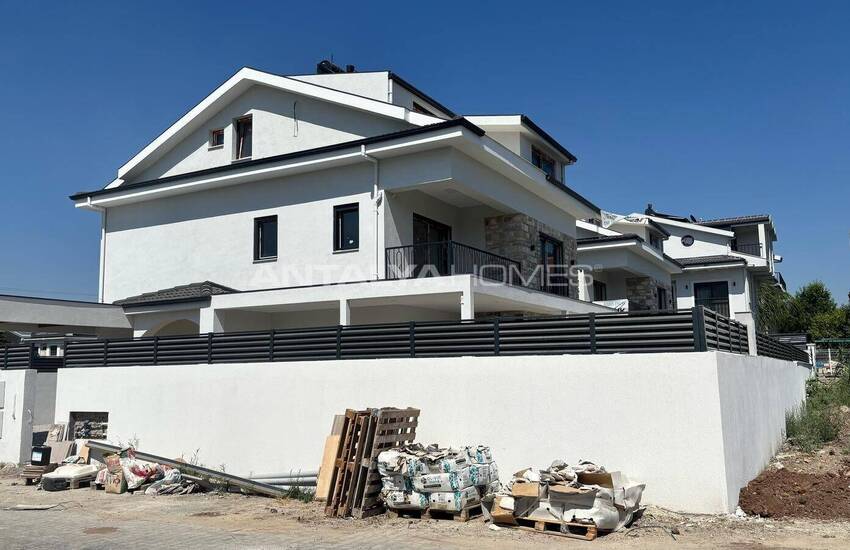 خانه مستقل 5 خوابه با استخر در نزدیکی امکانات رفاهی در فتحیه 20