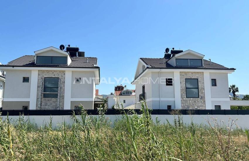 خانه مستقل 5 خوابه با استخر در نزدیکی امکانات رفاهی در فتحیه 12