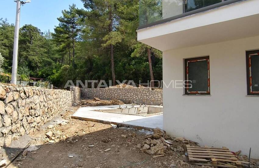 Muğla Fethiye'de Güvenlikli Site İçinde Havuzlu Lüks Evler 43