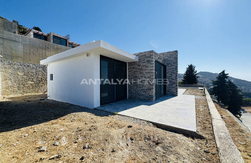 Sea-view Houses with Private Pools in Bodrum 33