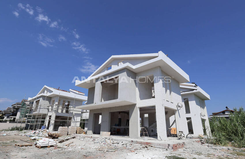 Muğla Fethiye'de Özel Havuzlu ve Bahçeli Müstakil Villalar 12