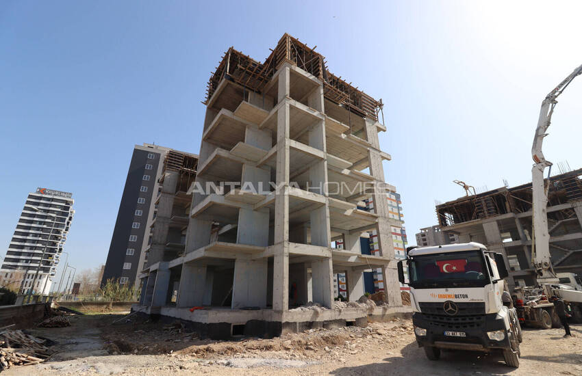 Mersin'de Sosyal Olanaklara Sahip Sitede Uygun Fiyatlı Daireler 30
