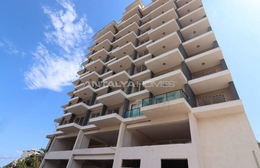 Mersin Erdemli'de Denize Yakın Deniz Manzaralı Daireler 24