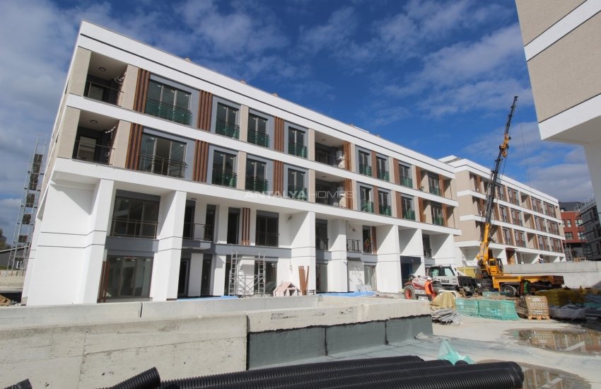 Chic Real Estate in İstanbul with an Indoor Swimming Pool