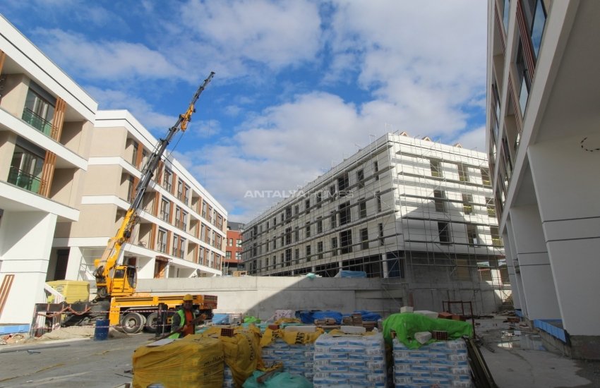 Chic Real Estate in İstanbul with an Indoor Swimming Pool
