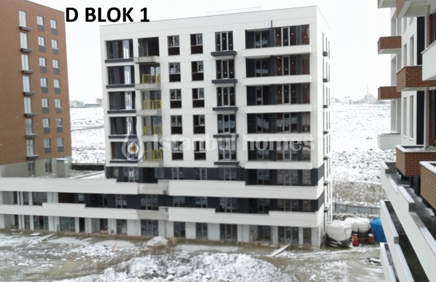 Luxurious Apartments with Contemporary Landscaping in Avcılar