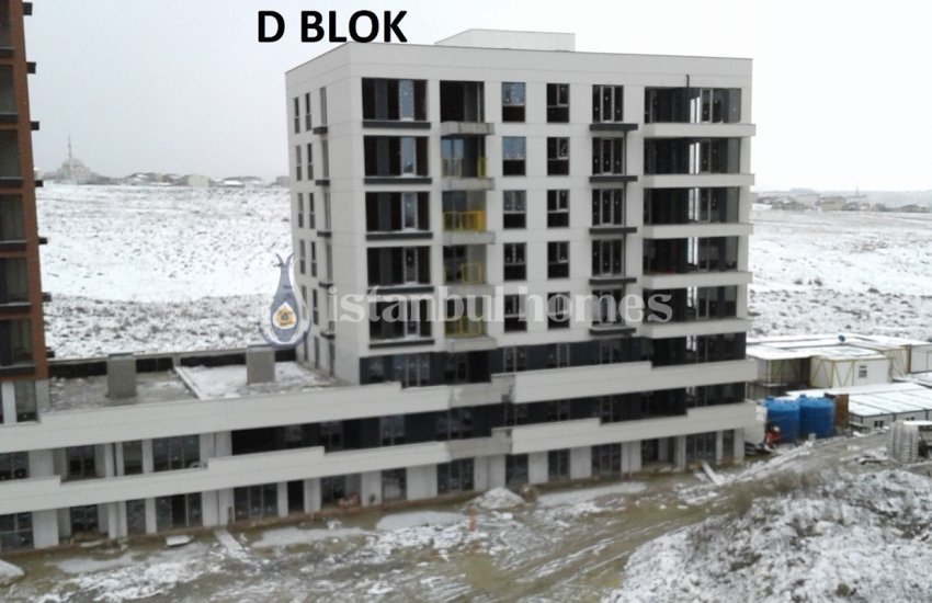 Luxurious Apartments with Contemporary Landscaping in Avcılar