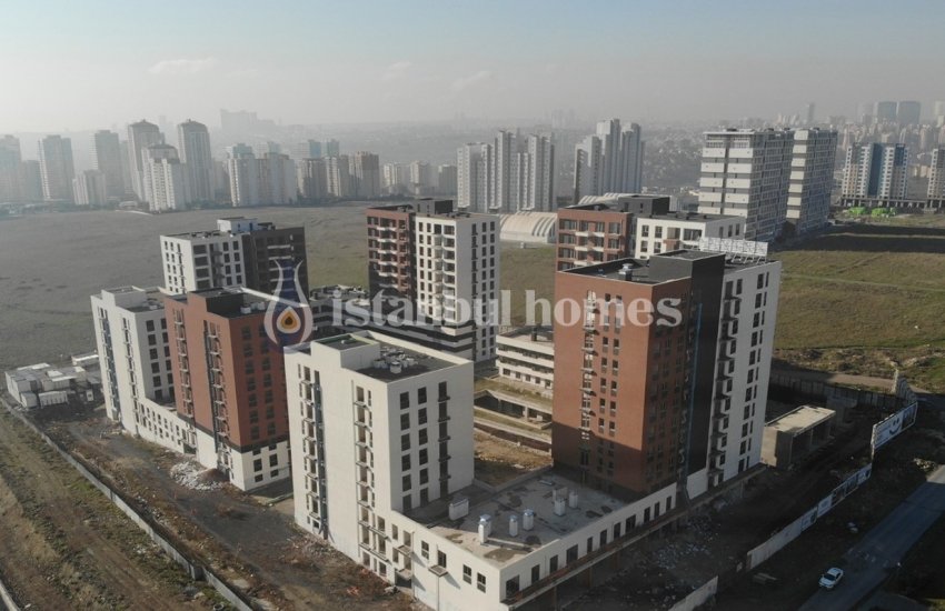 Luxurious Apartments with Contemporary Landscaping in Avcılar