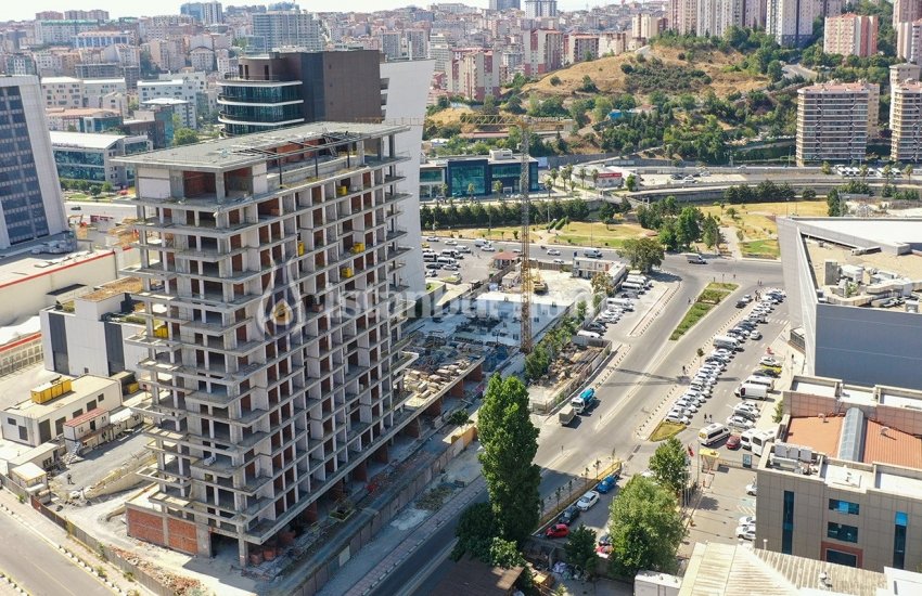 Istanbul, Kagithane Apartments in a Developing Area