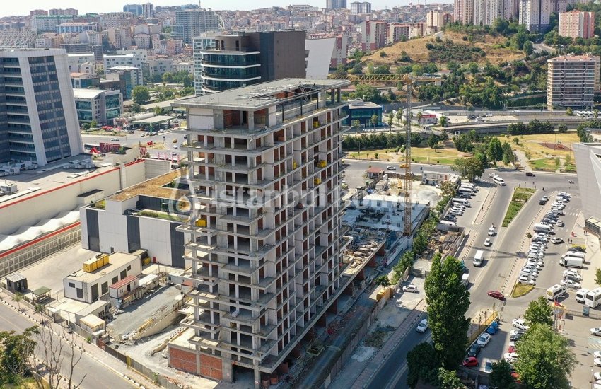 Istanbul, Kagithane Apartments in a Developing Area