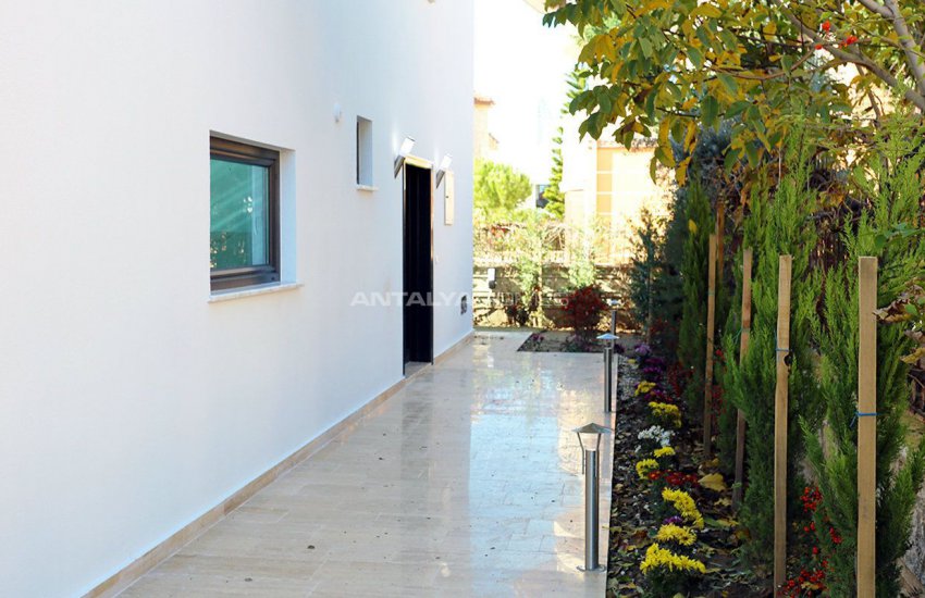 Villa Futuristique Avec Piscine À Belek Antalya 29