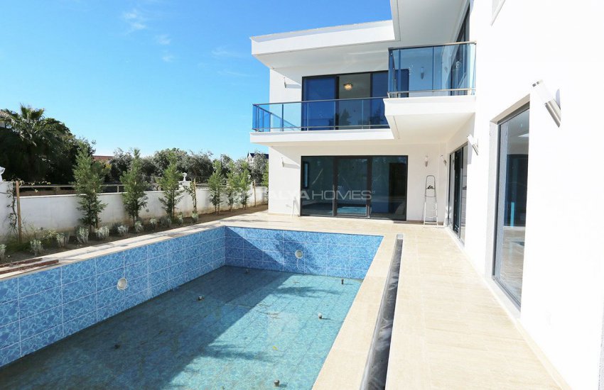 Villa Futuristique Avec Piscine À Belek Antalya 33