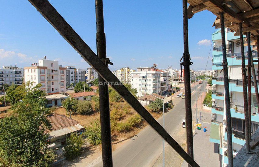 Brilliantly Spacious Flats Close to Amenities in Muratpaşa 25