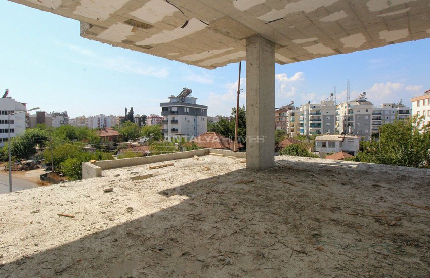 Brilliantly Spacious Flats Close to Amenities in Muratpaşa 27