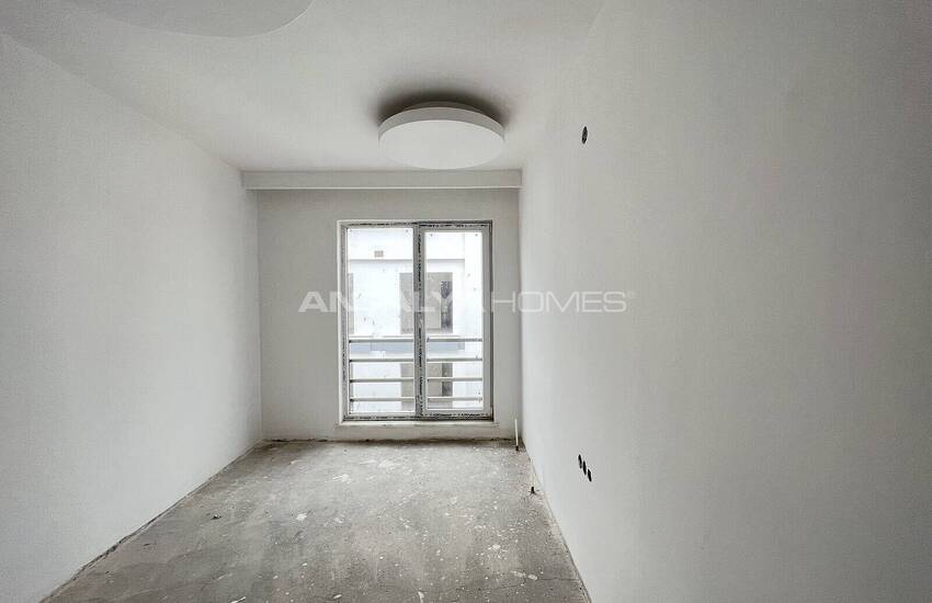 Duplex Apartments in Complex with Rich Facilities in Bursa
