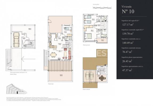 Golfside Houses in a Sought-after Neighborhood in Estepona 23