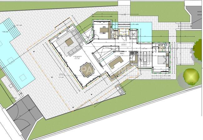Marbella'da Golf Sahalarına Yakın Özel Asansörlü Lüks Villa 45