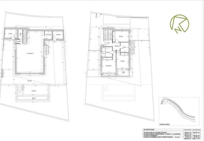 Estepona'da Golf Sahalarına Yakın Deniz Manzaralı Villalar 24