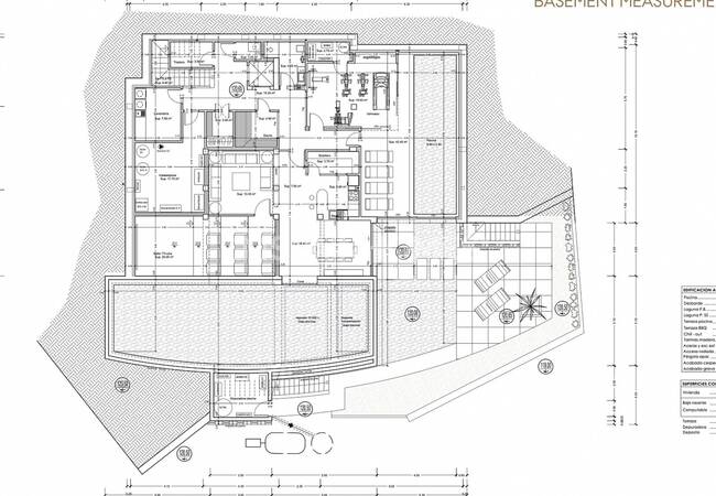 Calpe'de Ayrıcalıklı Konumda Modern Tasarımlı Lüks Villa 20