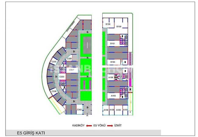 Magasins Bien Situés Près De La Station De Métro Et Marmaray Istanbul 29