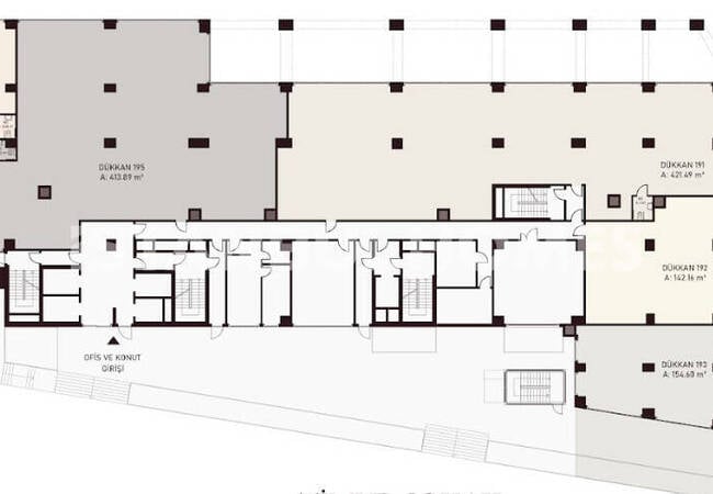 İstanbul Ataşehir'de Metro ve Ana Cadde Üzerinde Ticari Gayrimenkuller 3