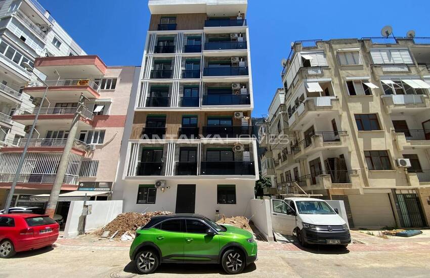 Antalya Muratpaşa'da Denize 2 Km Mesafede Daireler 20