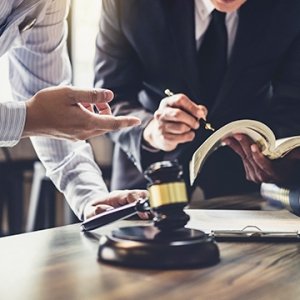 Embaucher Un Avocat