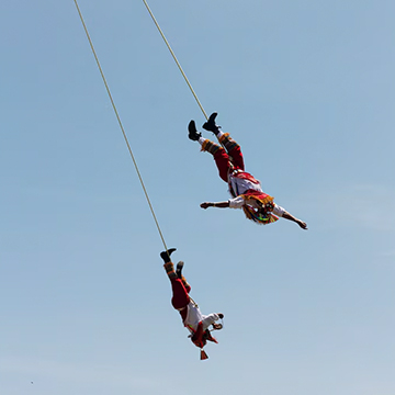 Swinging through the air in İstanbul