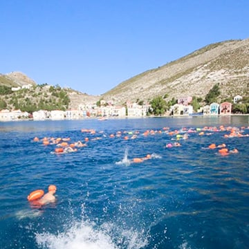 Grensoverschrijdende zwemwedstrijd in Antalya